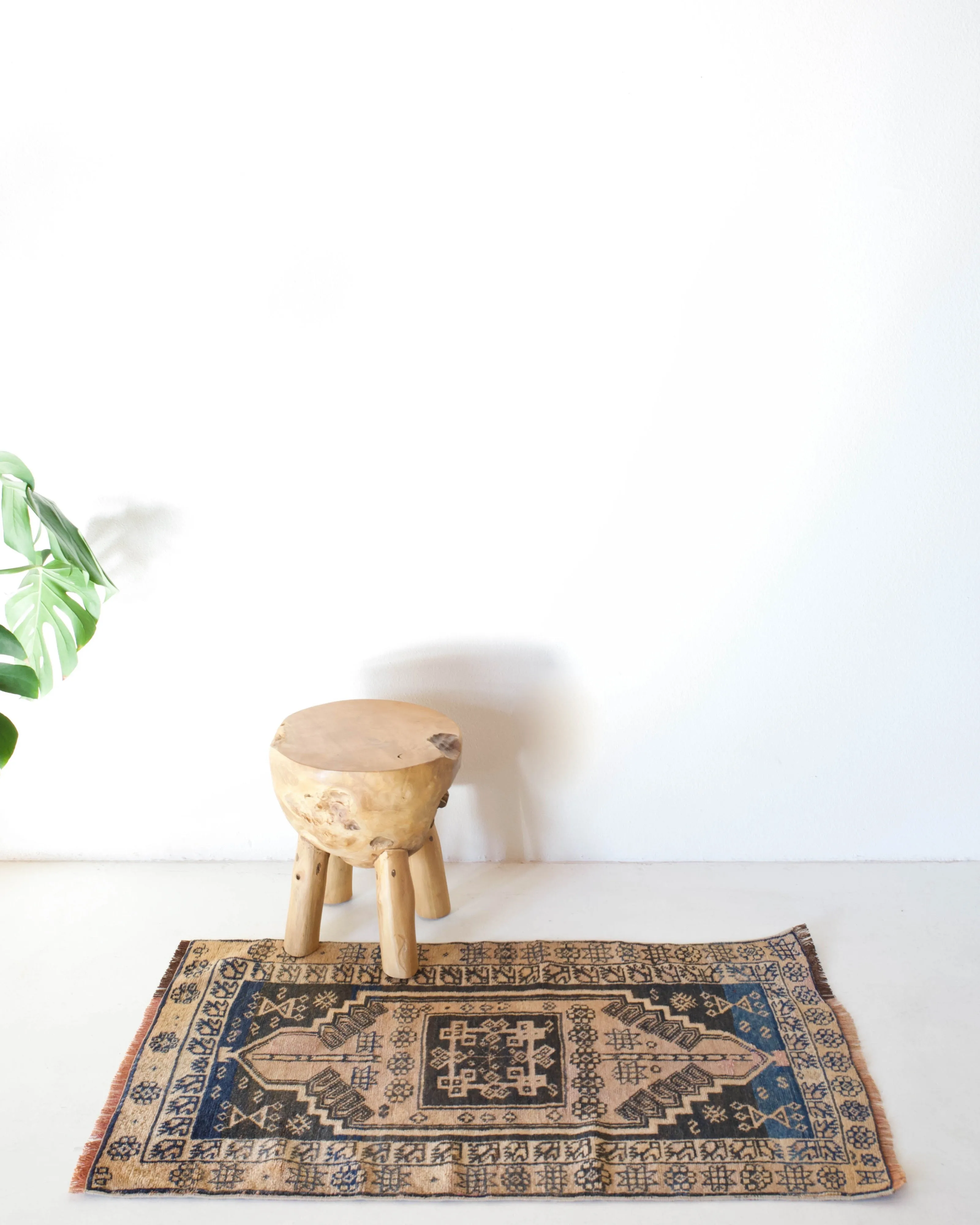 Vintage central Anatolian Rug 2'4"x4'