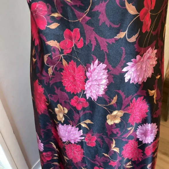 Vintage Halston L floral nightgown