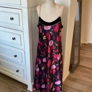 Vintage Halston L floral nightgown