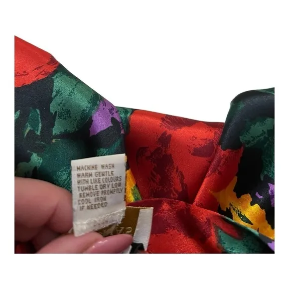 Vintage Victoria Secret Gold Label Red Floral Robe S