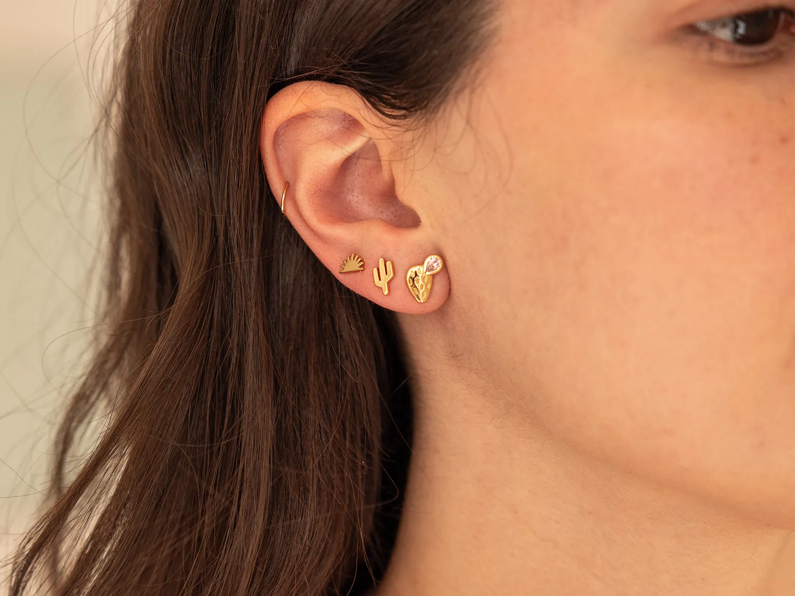 Yucca Plant Stud Earrings in Gold