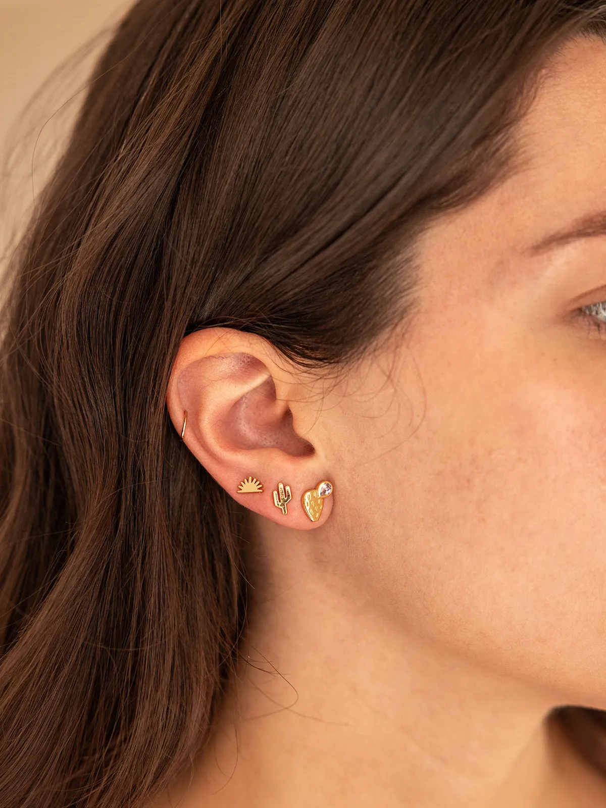 Yucca Plant Stud Earrings in Gold