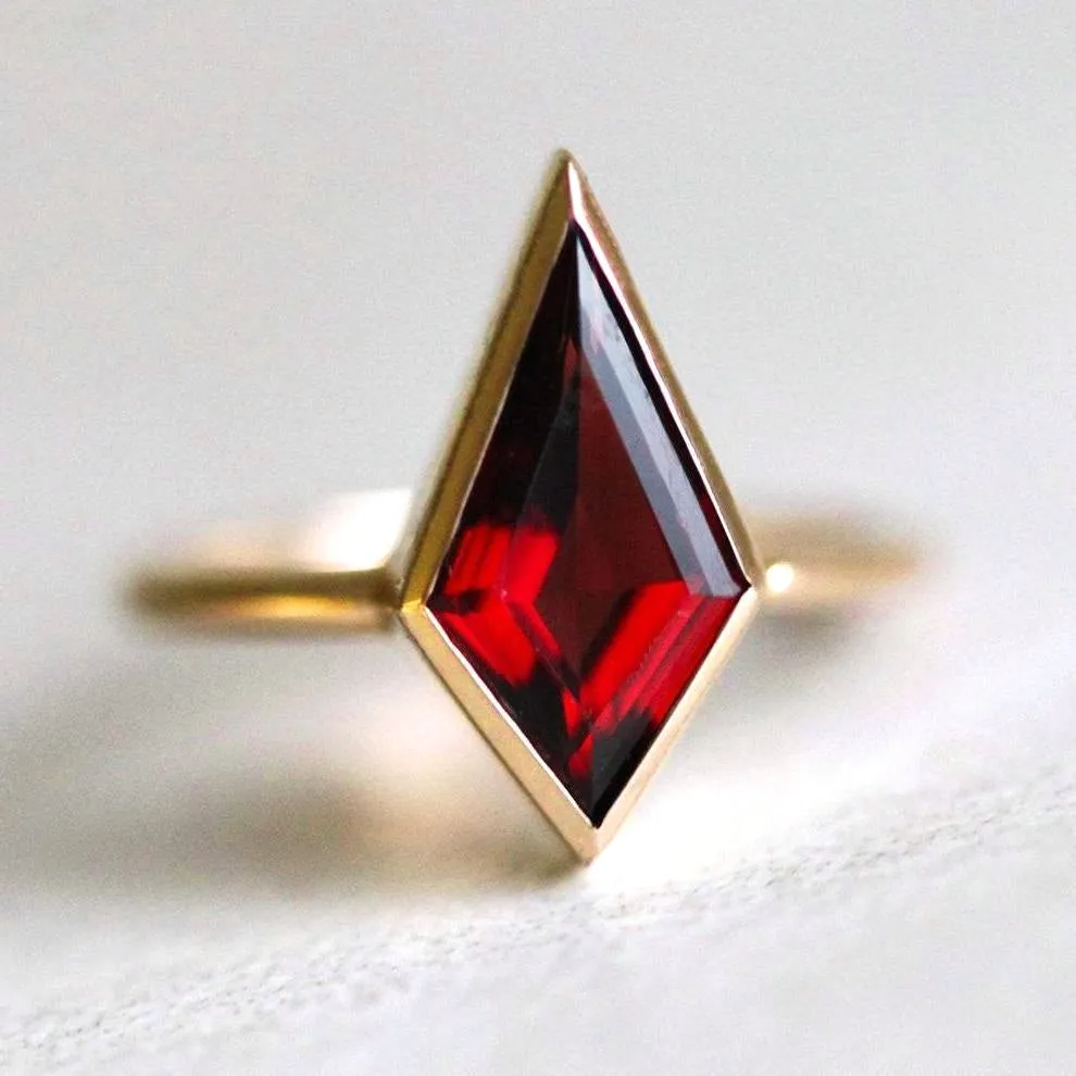 Zara Kite Garnet Ring