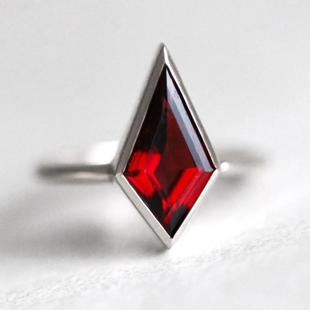 Zara Kite Garnet Ring